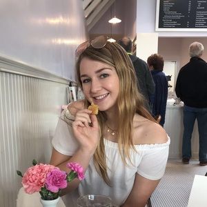 Meet your Posher, Erica